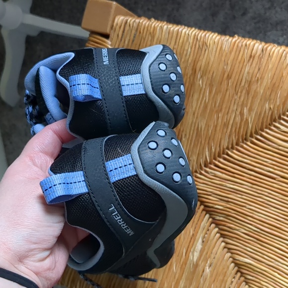 Merrell Riverbed Trail Hiking Shoes - Picture 9 of 11